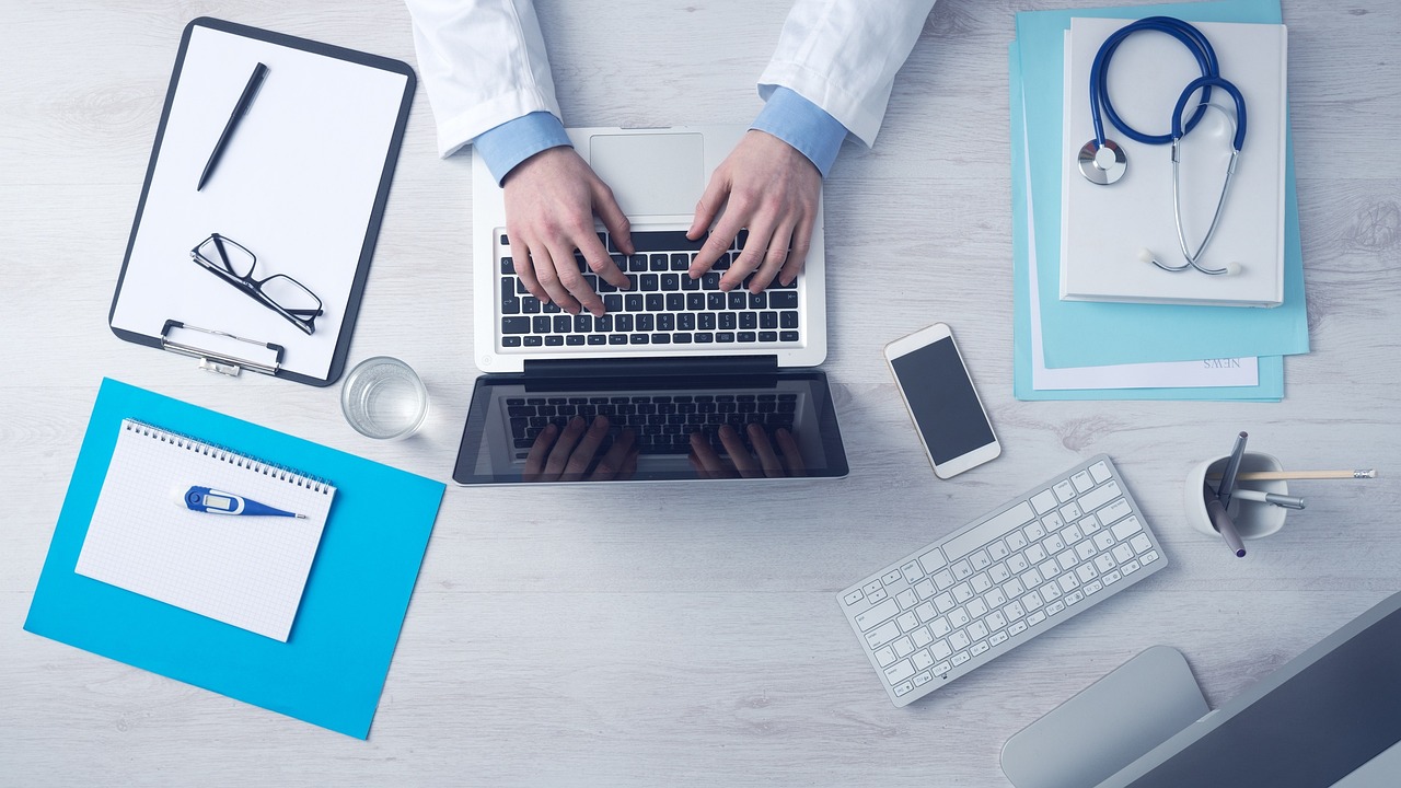 computer, business, typing, keyboard, laptop, doctor, medical care, desk, doctor, doctor, doctor, do